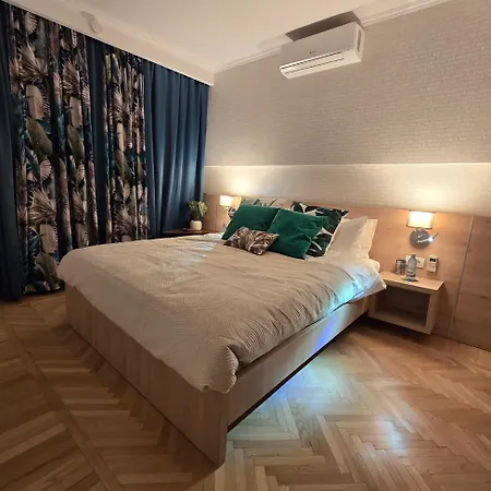 Leaf By Sattal Bucarest