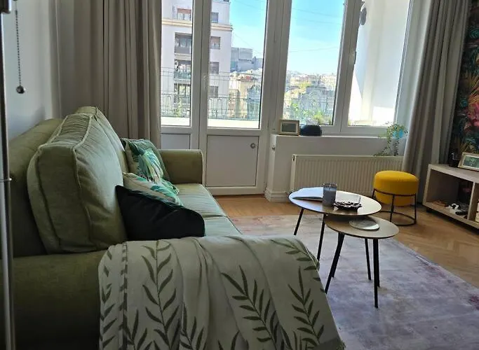 Apartment Leaf By Sattal *