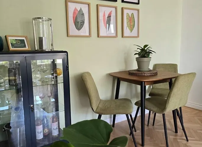 Leaf By Sattal Apartment Bucharest