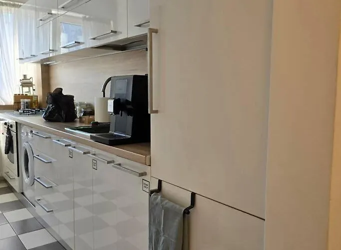 Apartment Leaf By Sattal *