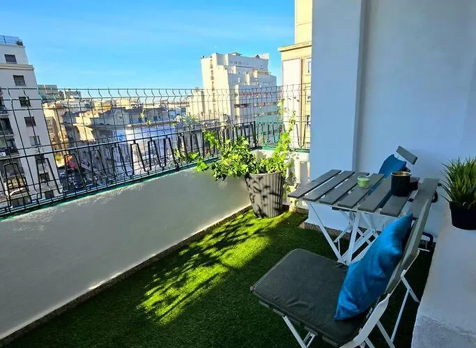 Apartment Leaf By Sattal