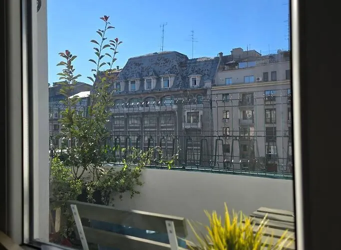 Leaf By Sattal Apartment Bucharest