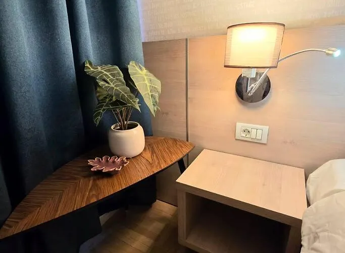 Apartment Leaf By Sattal